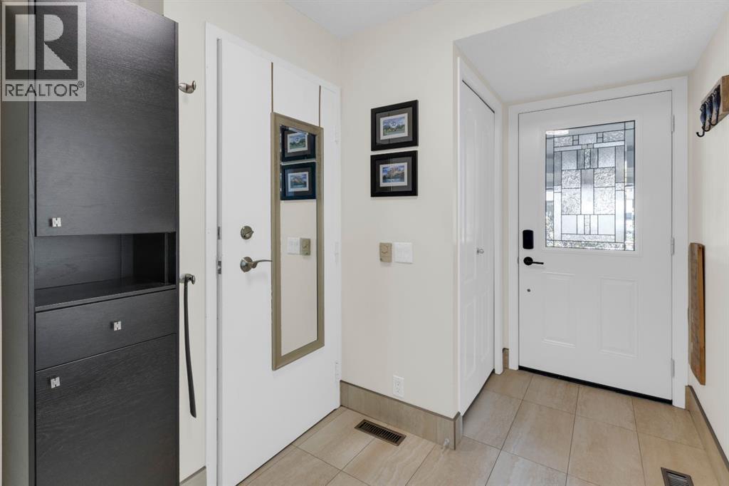 111 Point Drive NW, Calgary, Alberta  T3B 5C8 - Photo 24 - A2311599
