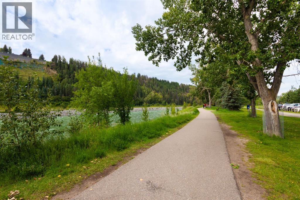 111 Point Drive NW, Calgary, Alberta  T3B 5C8 - Photo 30 - A2311599