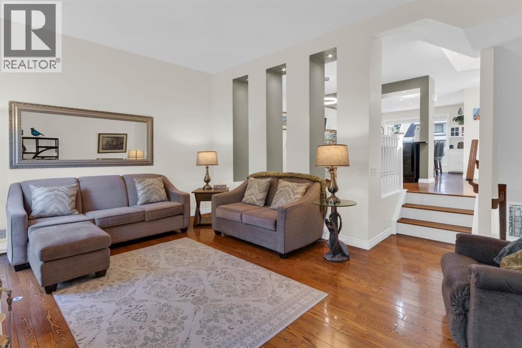 111 Point Drive NW, Calgary, Alberta  T3B 5C8 - Photo 11 - A2311599