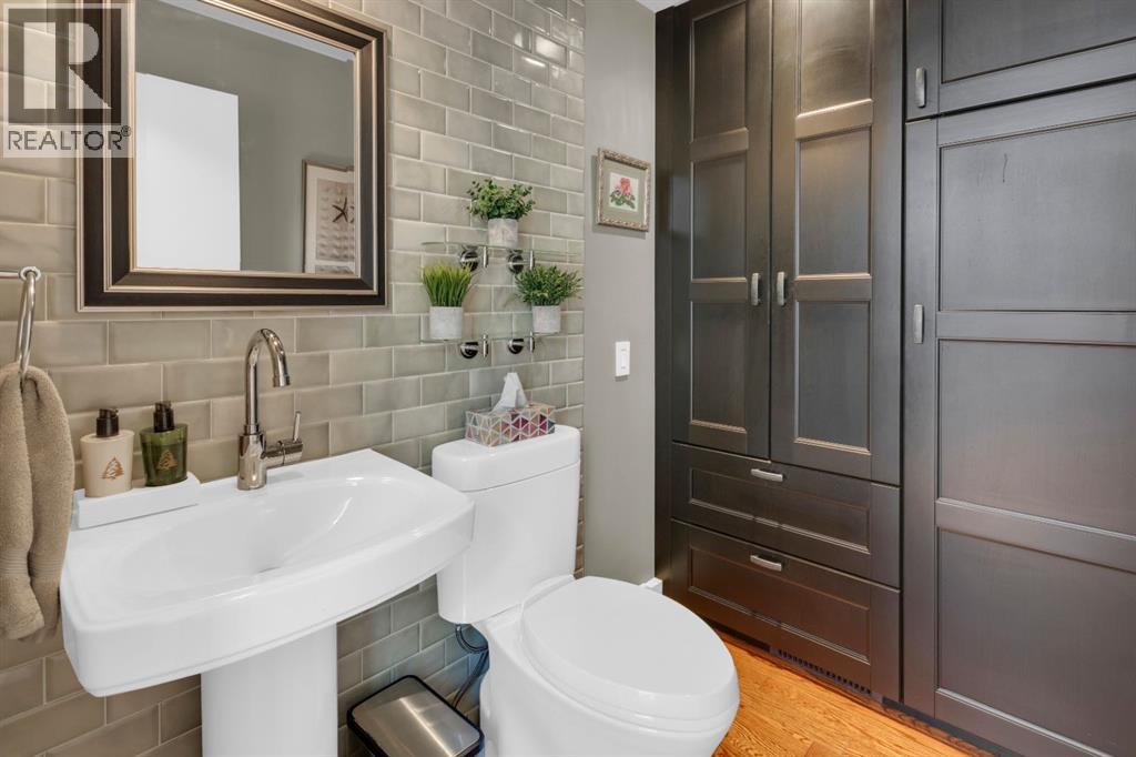 111 Point Drive NW, Calgary, Alberta  T3B 5C8 - Photo 14 - A2311599