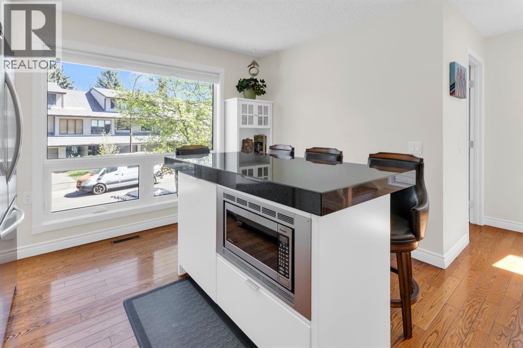 111 Point Drive NW, Calgary, Alberta  T3B 5C8 - Photo 4 - A2311599