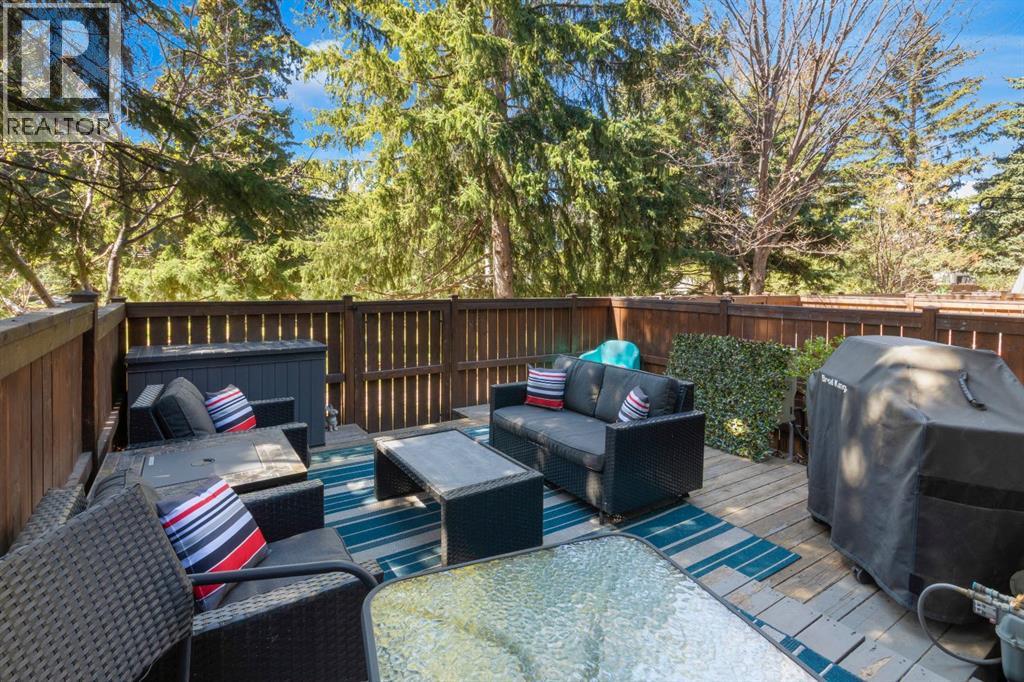 111 Point Drive NW, Calgary, Alberta  T3B 5C8 - Photo 25 - A2311599