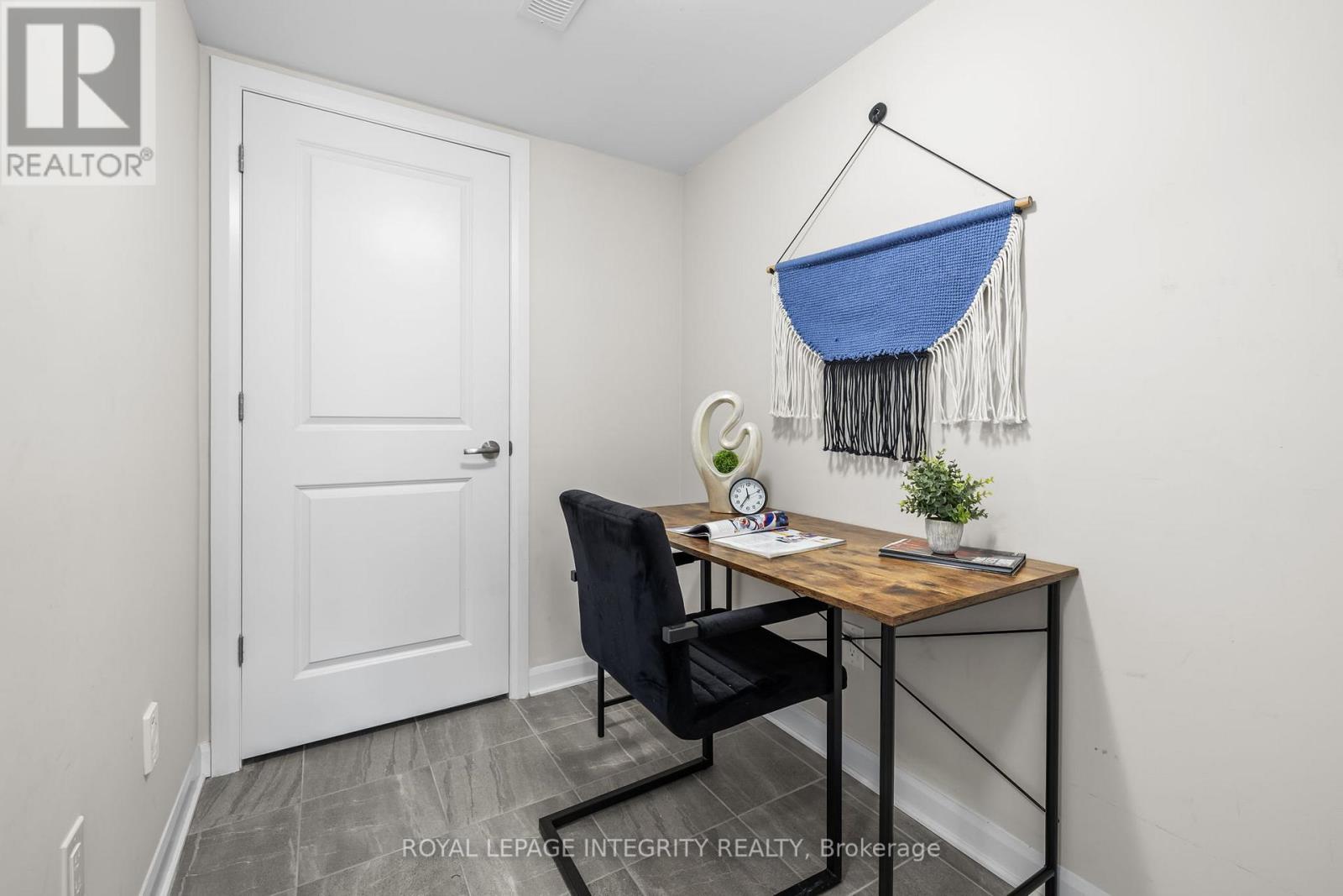 125 Attwell Private, Ottawa, Ontario  K2K 0P6 - Photo 4 - X13137832