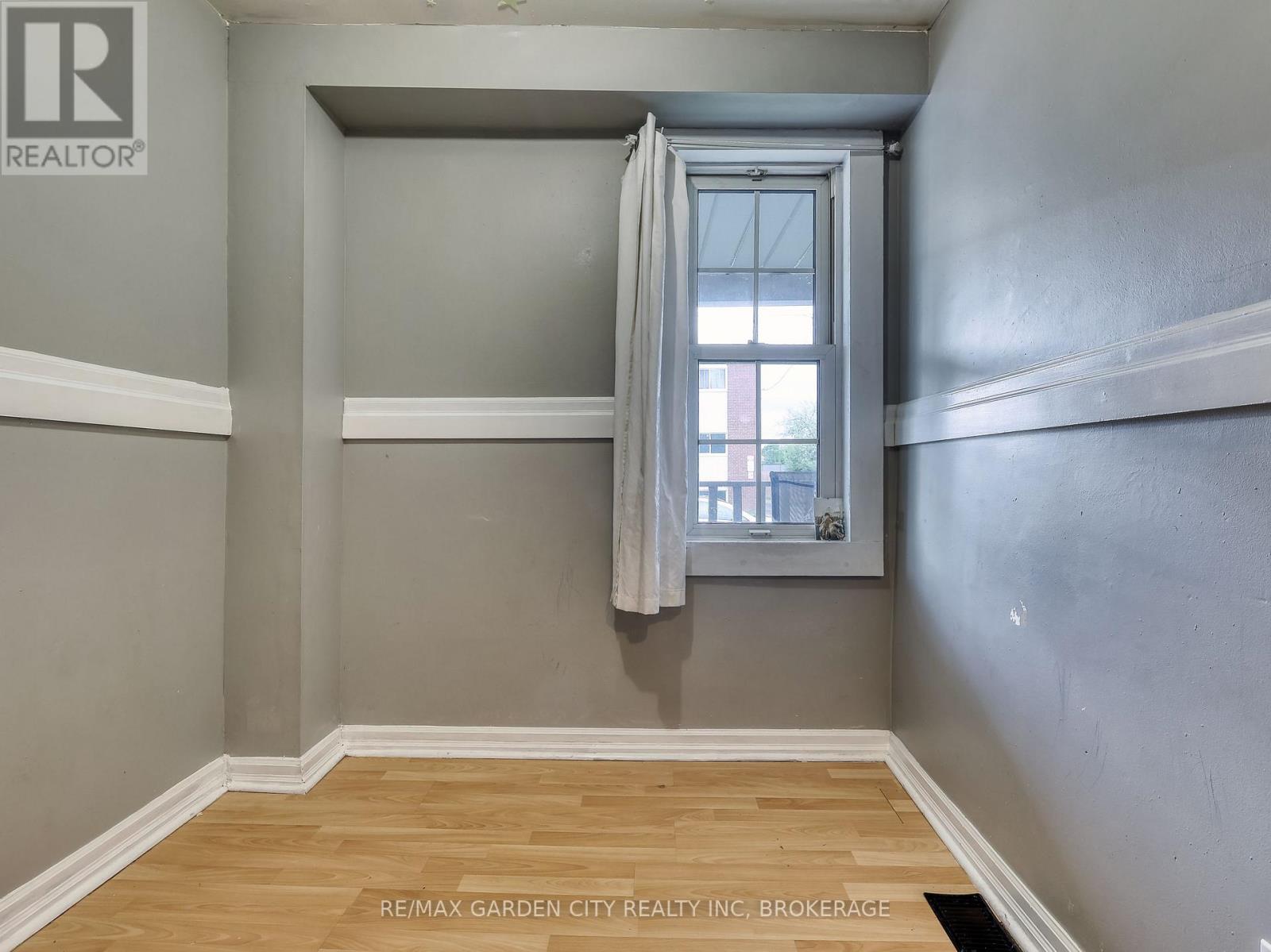 99 Page Street, St. Catharines (E. Chester), Ontario  L2R 4A8 - Photo 10 - X13137826