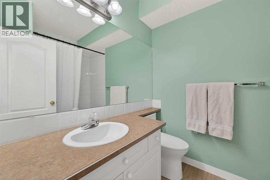 102, 78 Prestwick Gardens SE, Calgary, Alberta  T2Z 3V2 - Photo 18 - A2293135