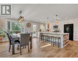 79 MAINHOOD ROAD