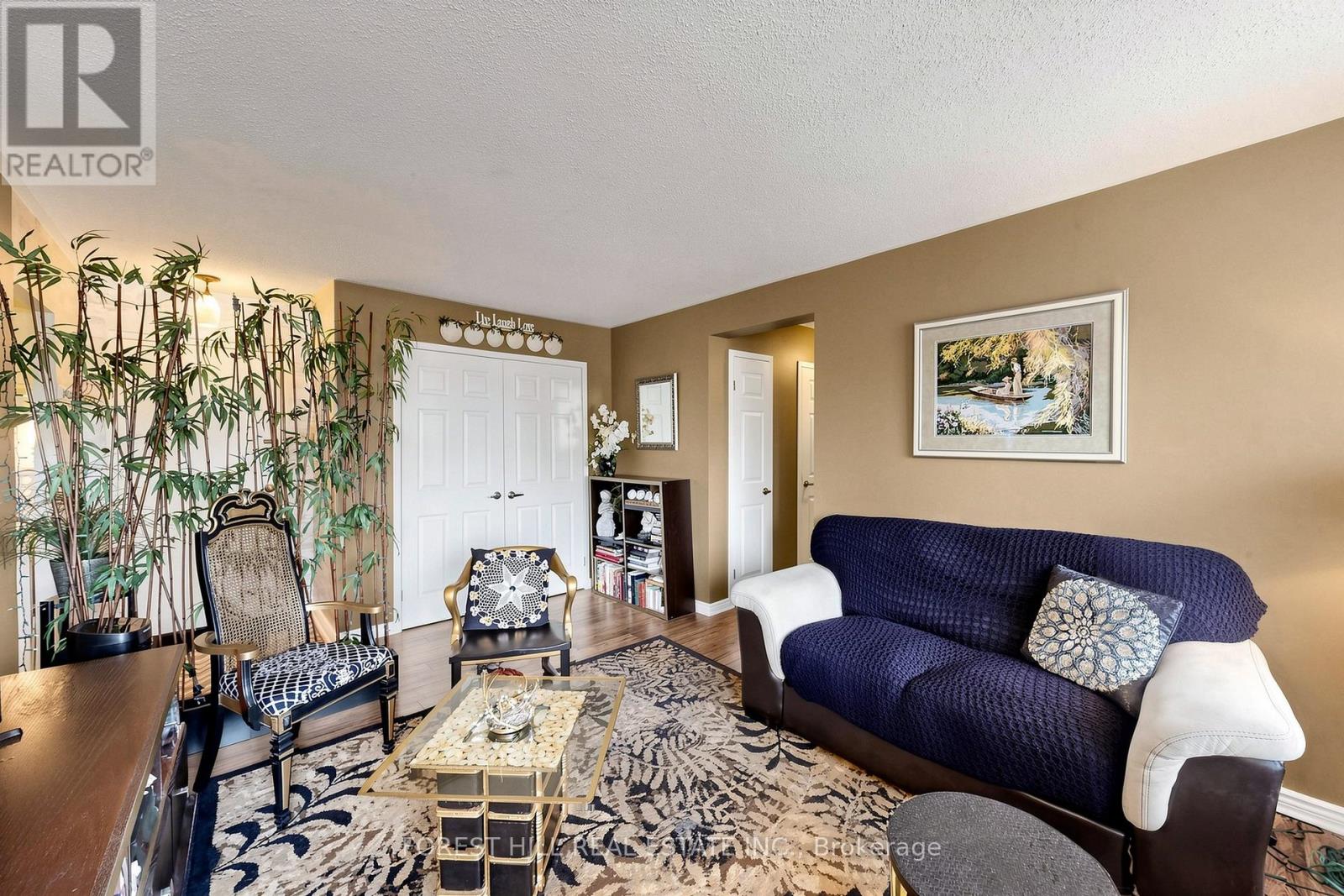 304 - 131 Taunton Road E, Oshawa, Ontario  L1G 3T8 - Photo 3 - E13137828
