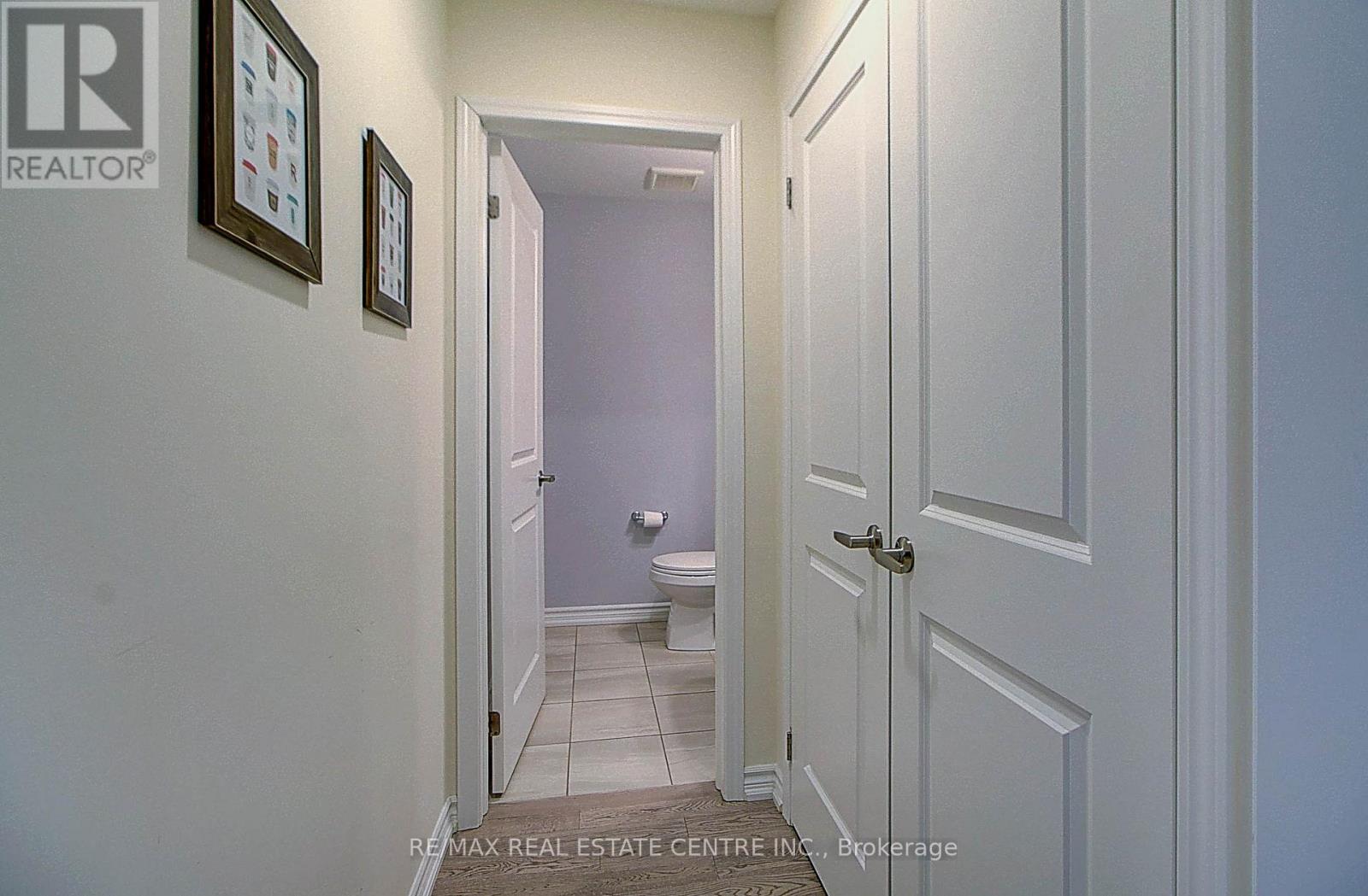 32 Bluegill Crescent, Whitby, Ontario  L1P 0E4 - Photo 15 - E13137800