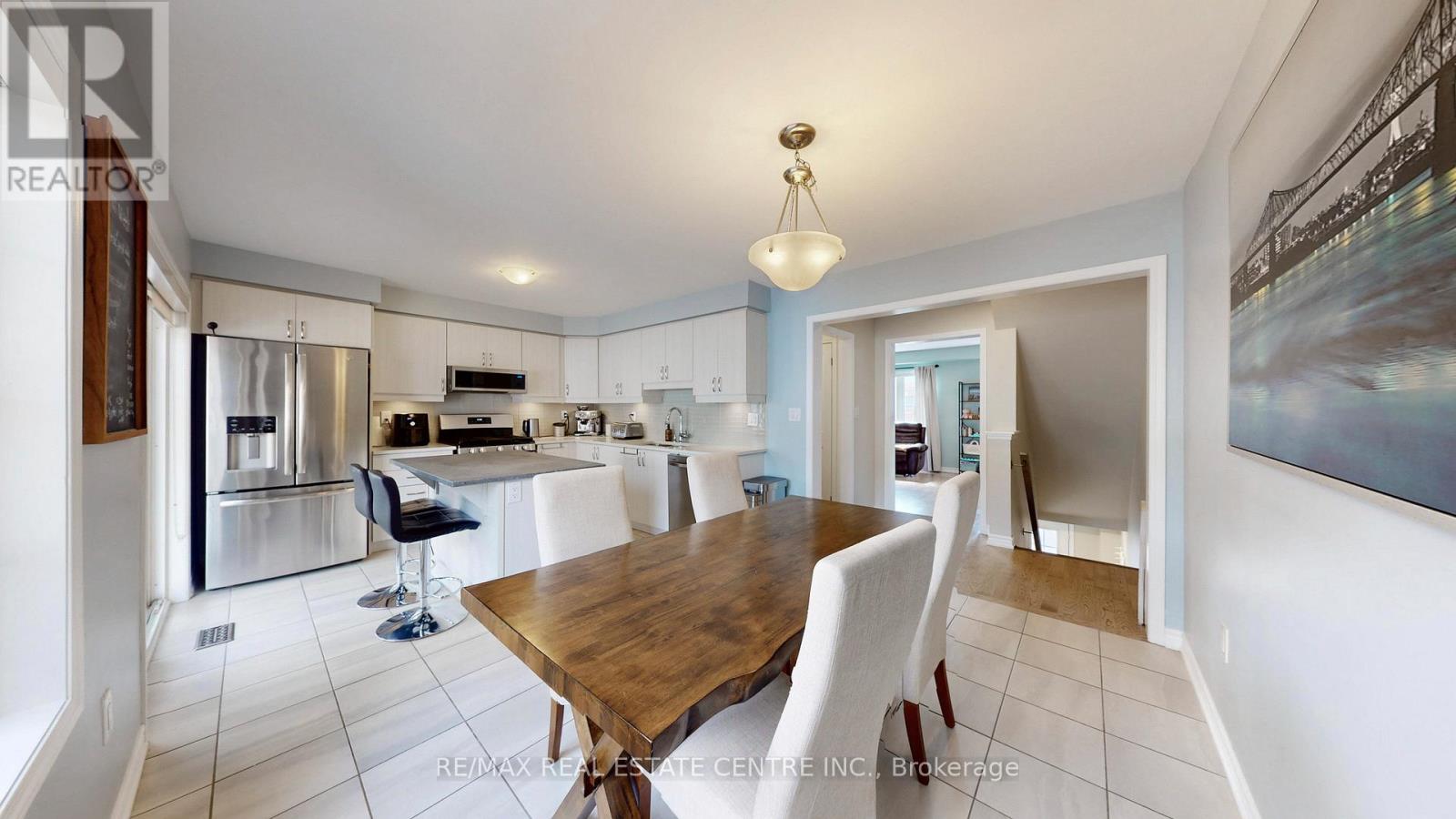 32 Bluegill Crescent, Whitby, Ontario  L1P 0E4 - Photo 12 - E13137800
