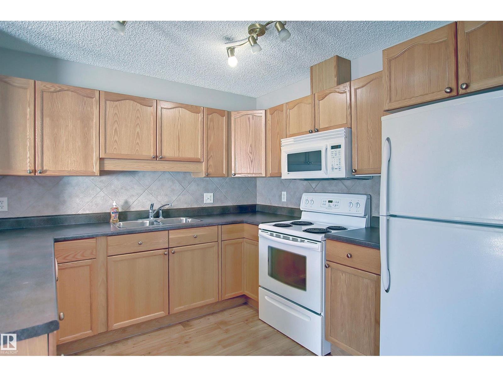 8129 7 Av Sw, Edmonton, Alberta  T6X 1L9 - Photo 27 - E4488242