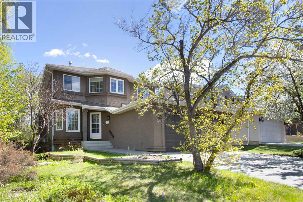 40 Mt Assiniboine Circle SE, Calgary, Alberta  T2Z 2N8 - Photo 2 - A2310951