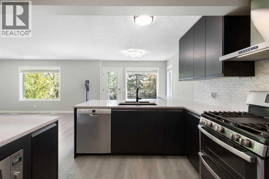 40 Mt Assiniboine Circle SE, Calgary, Alberta  T2Z 2N8 - Photo 12 - A2310951