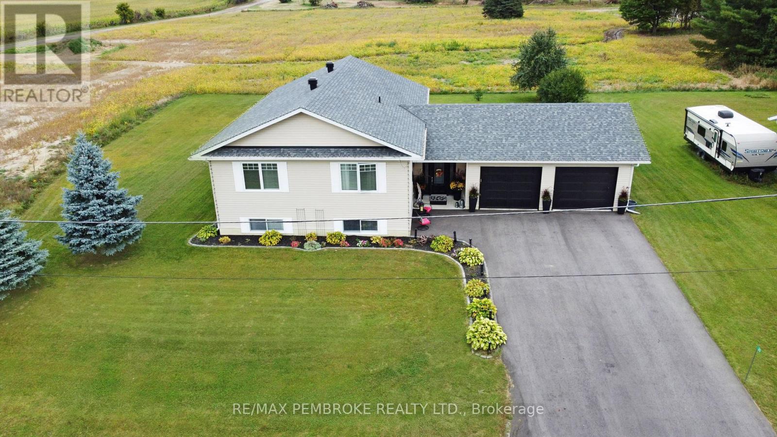 35 Vera Crescent, Whitewater Region, Ontario  K0J 1C0 - Photo 2 - X13137866