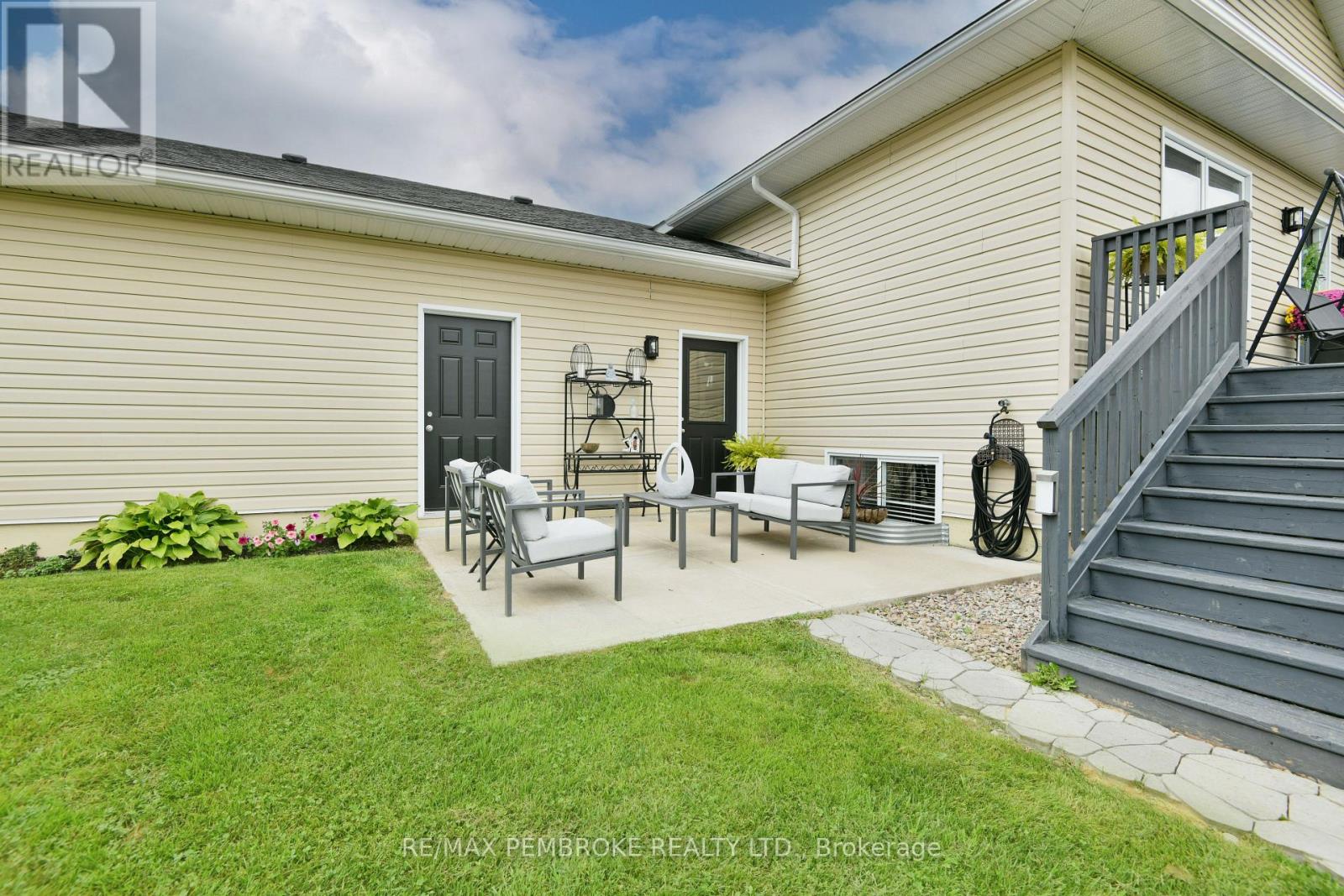 35 Vera Crescent, Whitewater Region, Ontario  K0J 1C0 - Photo 38 - X13137866