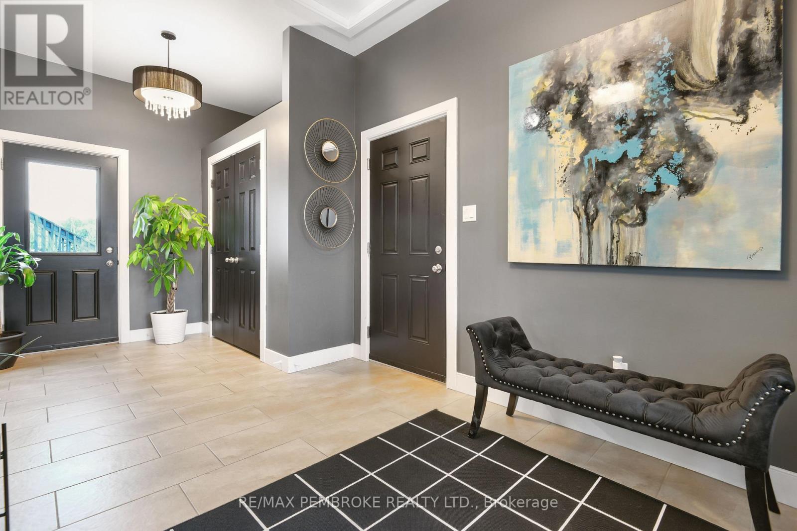 35 Vera Crescent, Whitewater Region, Ontario  K0J 1C0 - Photo 5 - X13137866