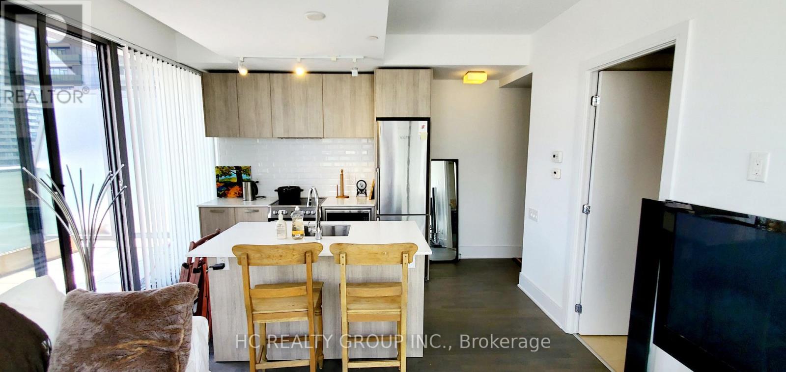 Ph08 - 57 St Joseph Street, Toronto, Ontario  M5S 0C5 - Photo 4 - C13137868