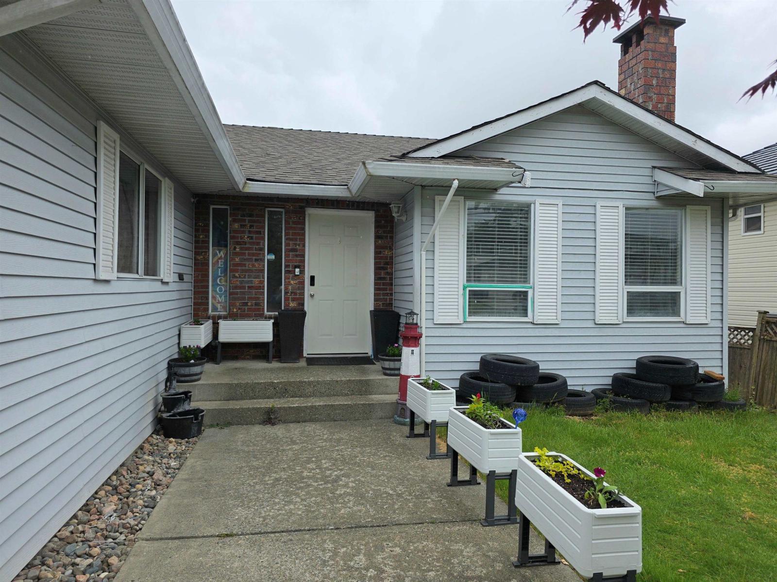 32575 Peardonville Road, Abbotsford, British Columbia  V2T 1N2 - Photo 3 - R3122112