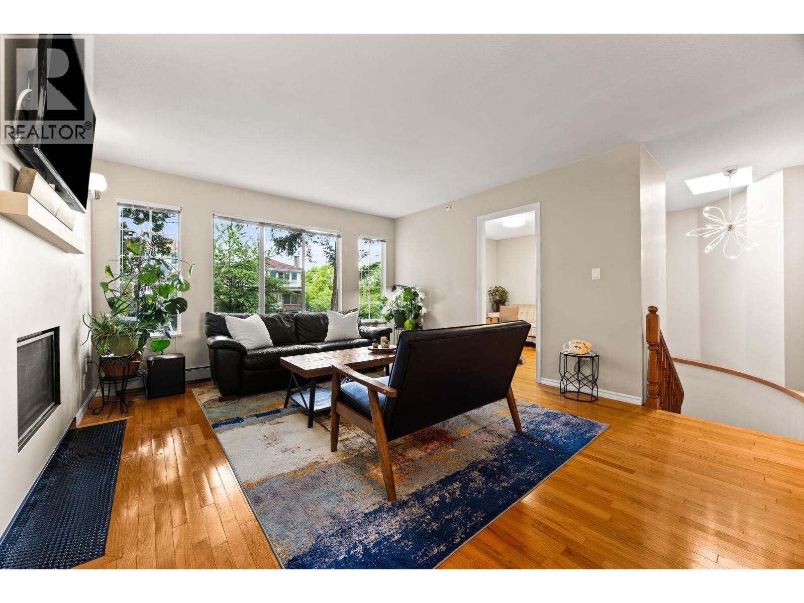 611 E 22nd Avenue, Vancouver, British Columbia  V5V 1V3 - Photo 5 - R3124423