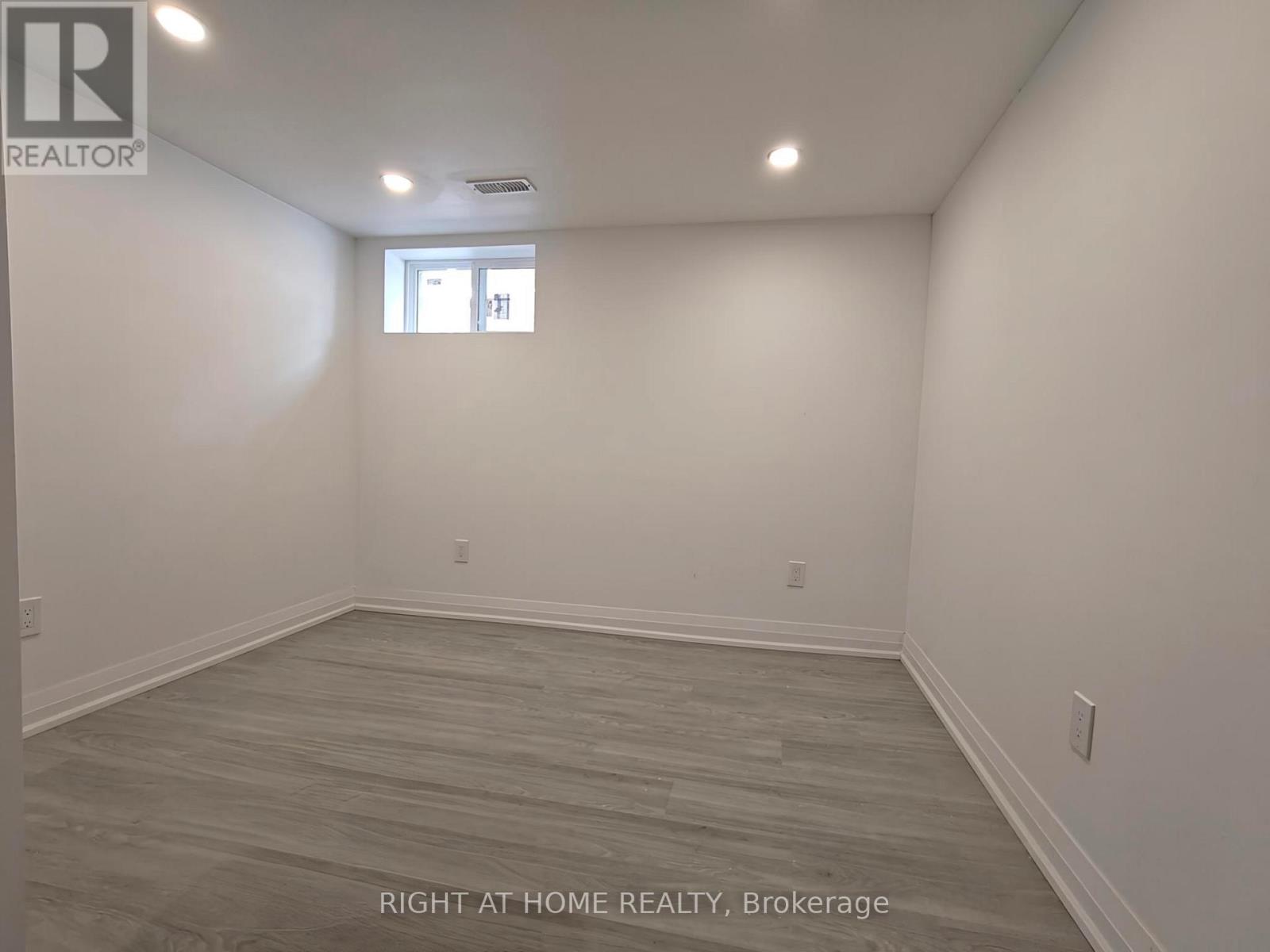 Basement - 92 Cadillac Avenue S, Oshawa, Ontario  L1H 5Z2 - Photo 10 - E13137858