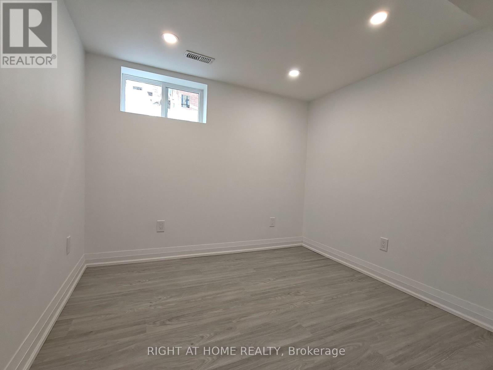 Basement - 92 Cadillac Avenue S, Oshawa, Ontario  L1H 5Z2 - Photo 11 - E13137858