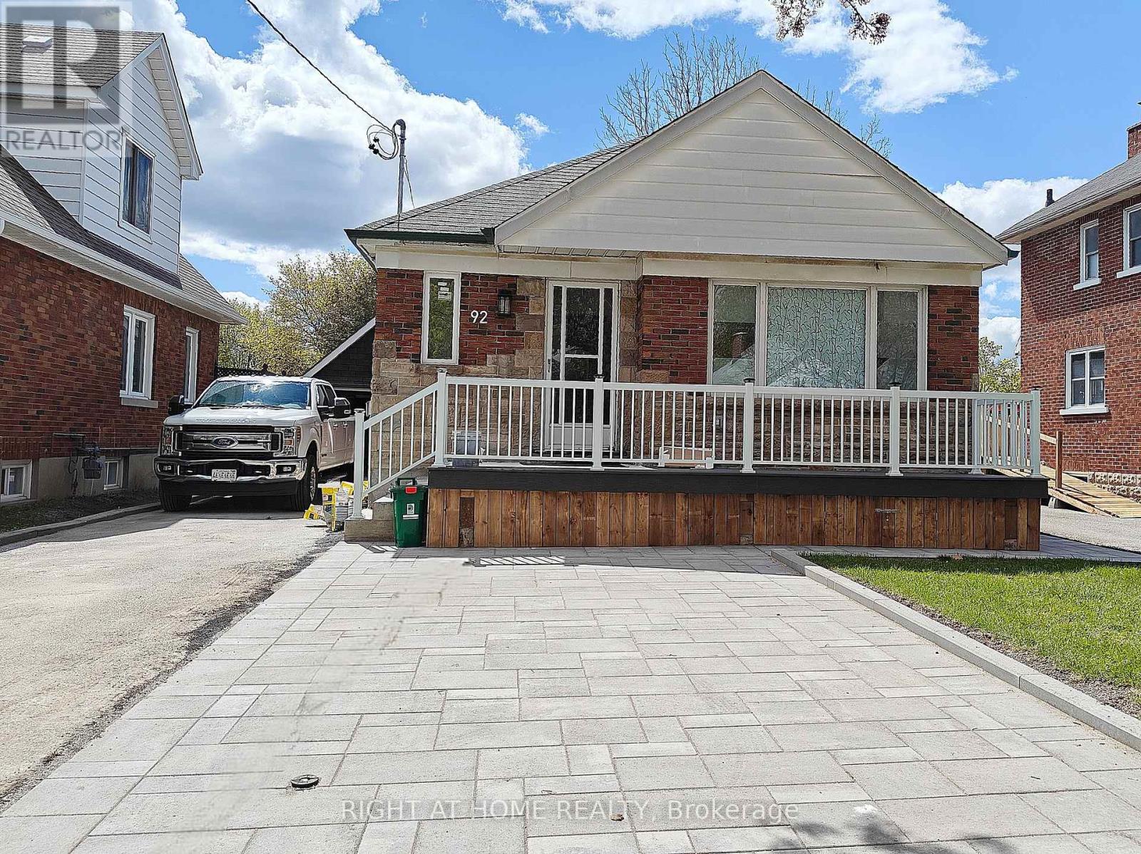 Basement - 92 Cadillac Avenue S, Oshawa, Ontario  L1H 5Z2 - Photo 3 - E13137858