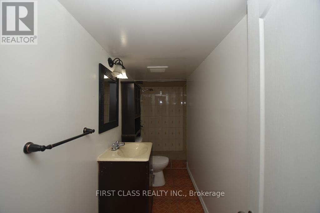 87 Vauxhall Drive, Toronto, Ontario  M1P 1R1 - Photo 12 - E13137880