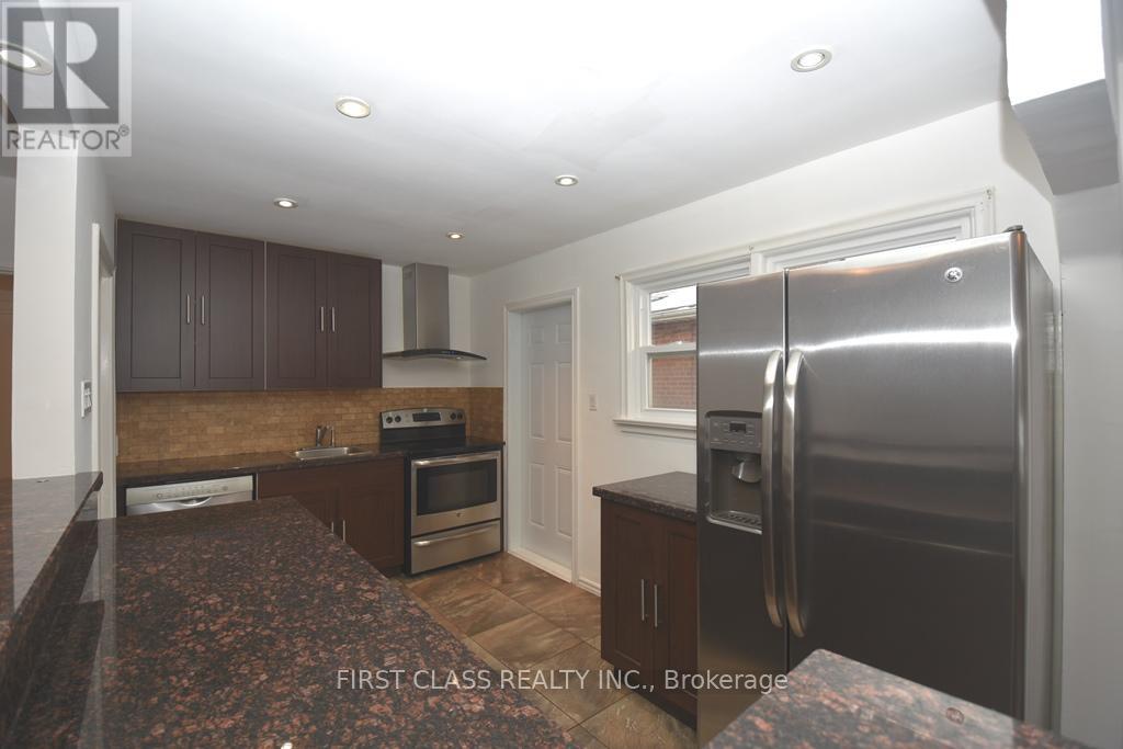 87 Vauxhall Drive, Toronto, Ontario  M1P 1R1 - Photo 4 - E13137880