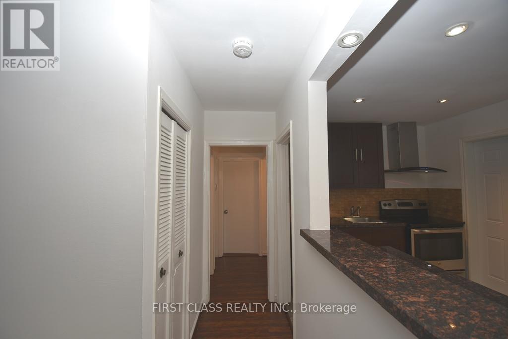 87 Vauxhall Drive, Toronto, Ontario  M1P 1R1 - Photo 5 - E13137880