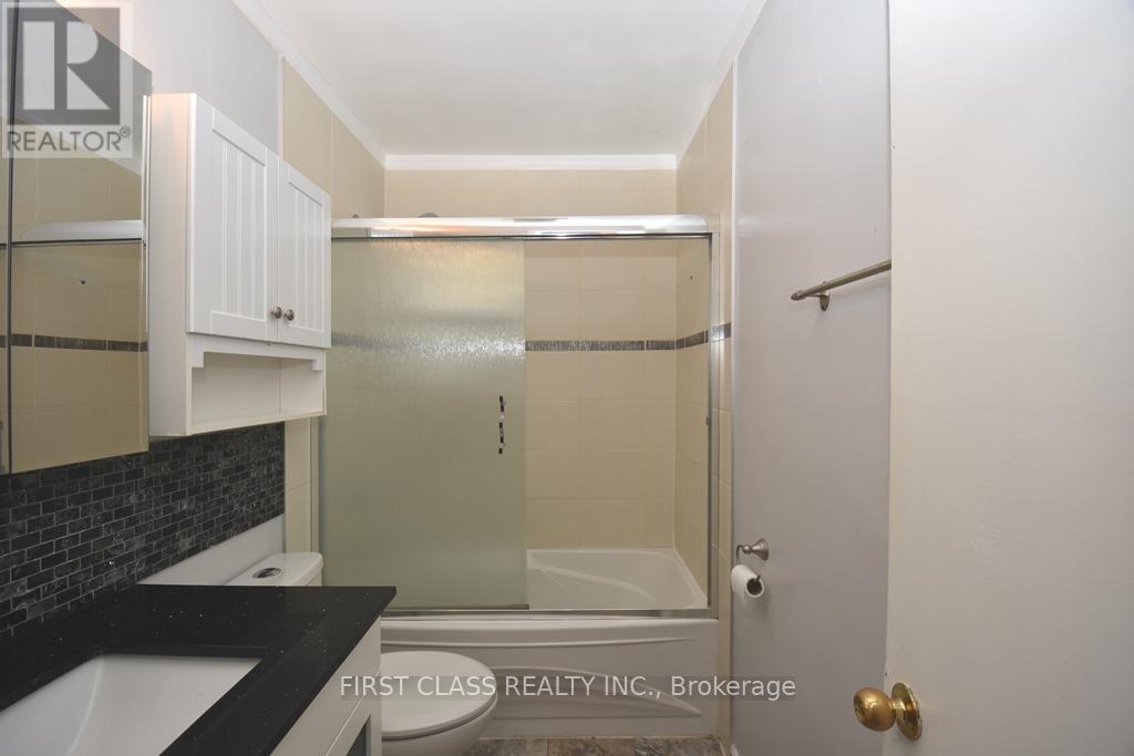 87 Vauxhall Drive, Toronto, Ontario  M1P 1R1 - Photo 6 - E13137880