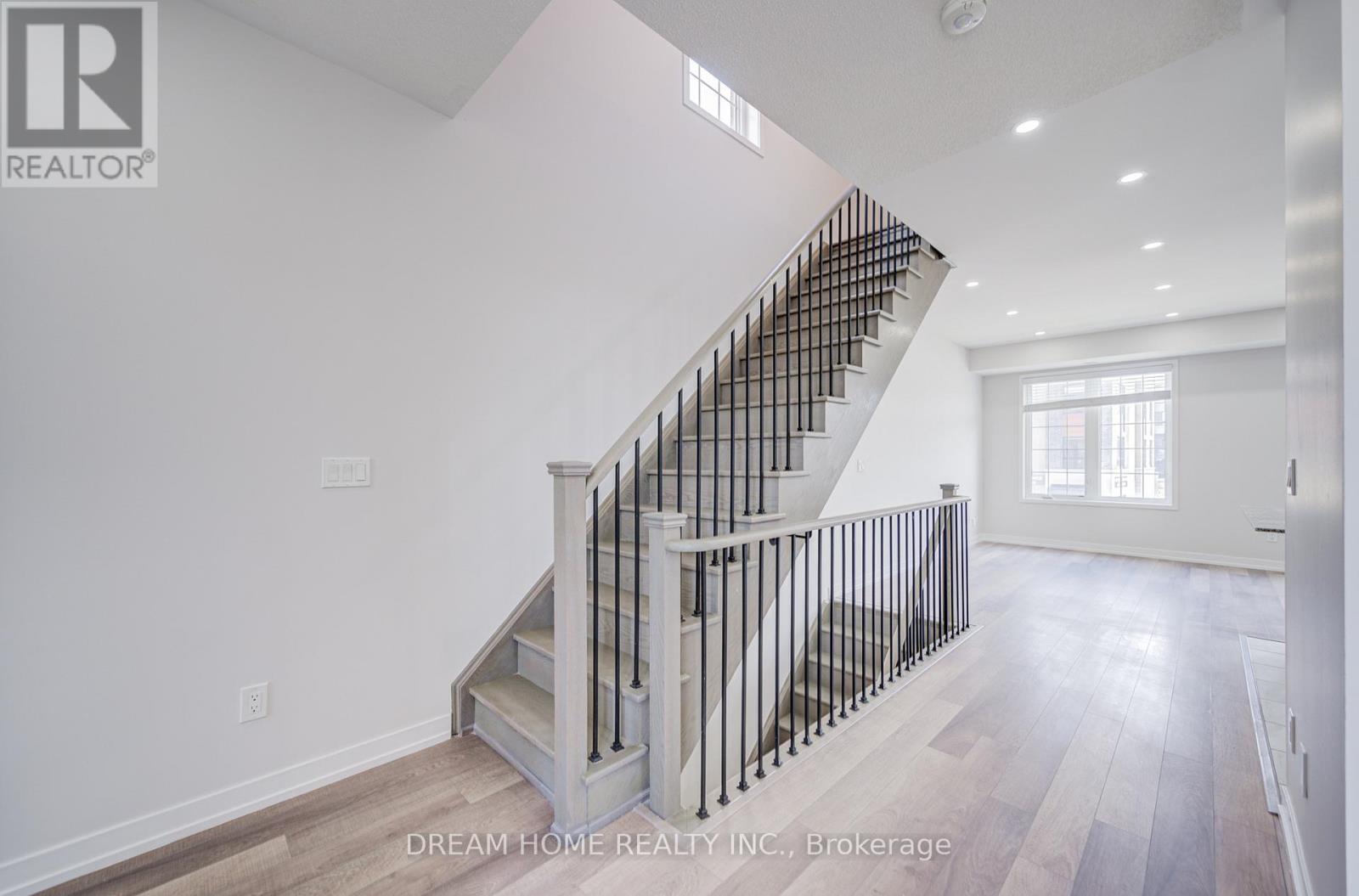 7 Heswall Lane, Newmarket (Glenway Estates), Ontario  L3Y 0E1 - Photo 11 - N13137856