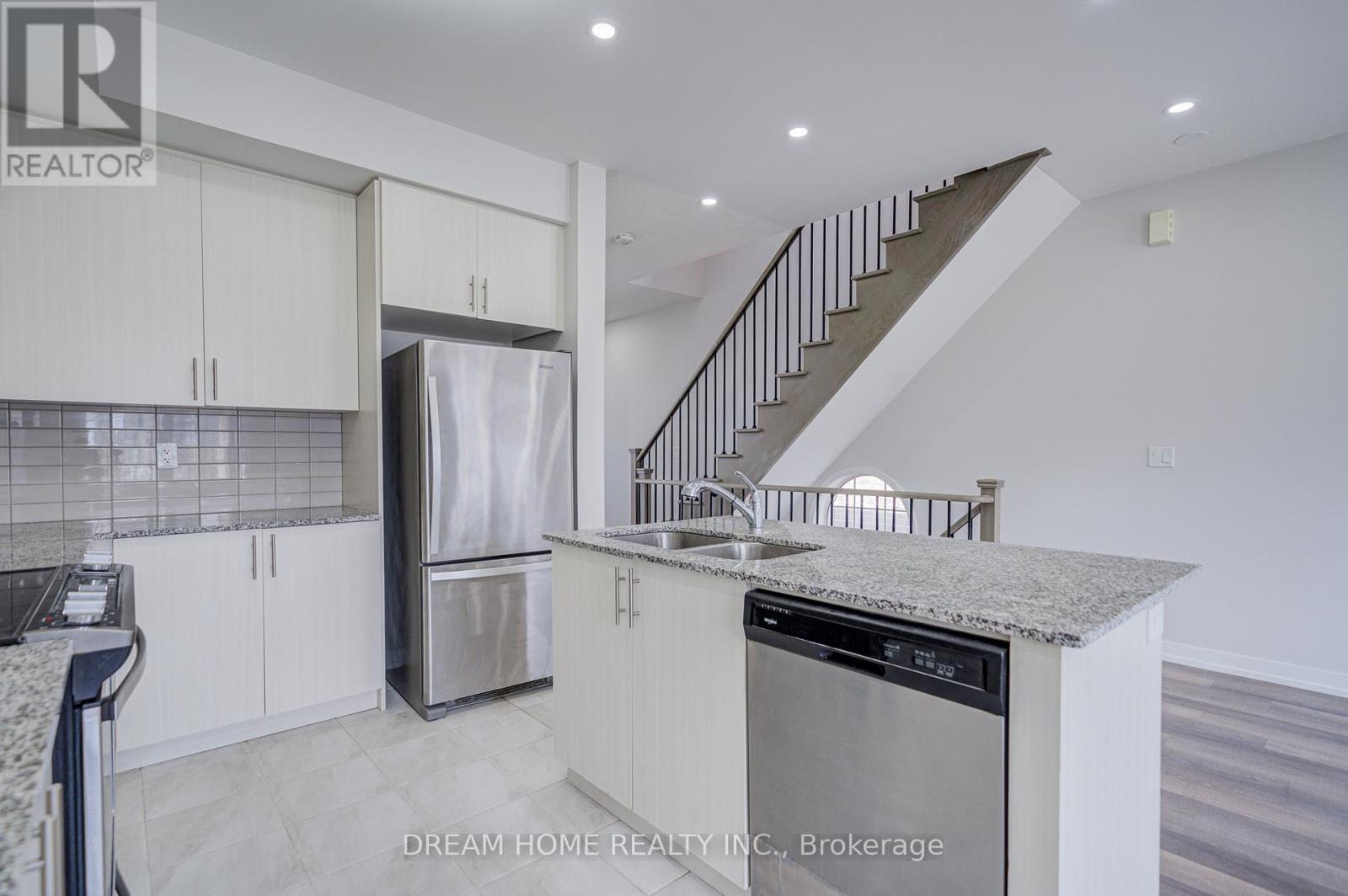 7 Heswall Lane, Newmarket (Glenway Estates), Ontario  L3Y 0E1 - Photo 15 - N13137856