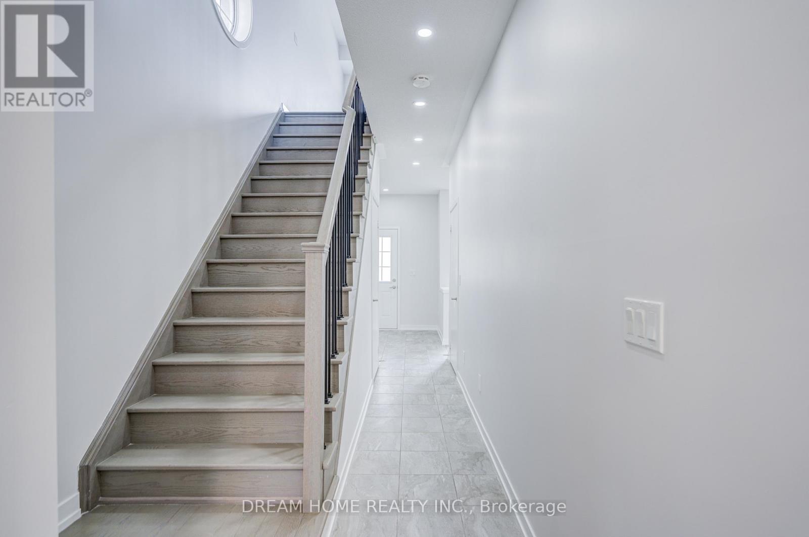 7 Heswall Lane, Newmarket (Glenway Estates), Ontario  L3Y 0E1 - Photo 4 - N13137856