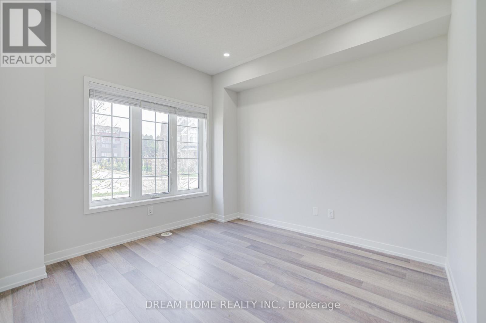7 Heswall Lane, Newmarket (Glenway Estates), Ontario  L3Y 0E1 - Photo 6 - N13137856