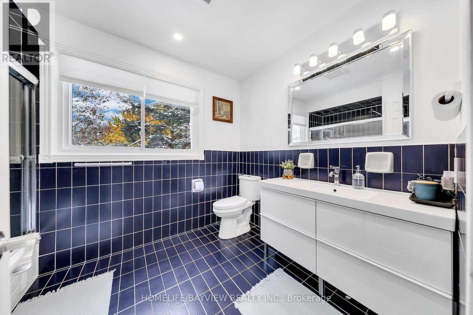 8 Sala Drive, Richmond Hill, Ontario  L4C 8C2 - Photo 43 - N13137876