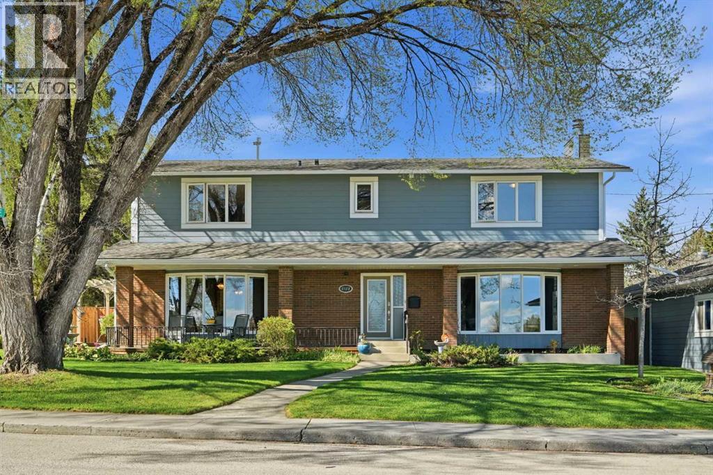 4108 Gatefield Avenue SW, Calgary, Alberta  T3E 4C5 - Photo 1 - A2311873