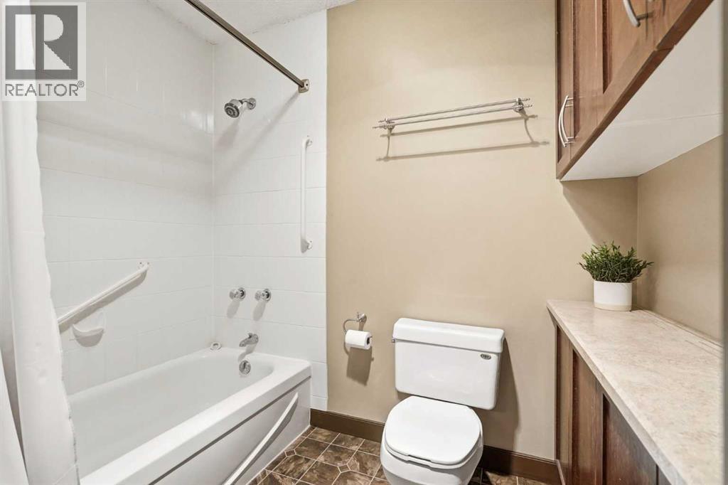 4108 Gatefield Avenue SW, Calgary, Alberta  T3E 4C5 - Photo 32 - A2311873