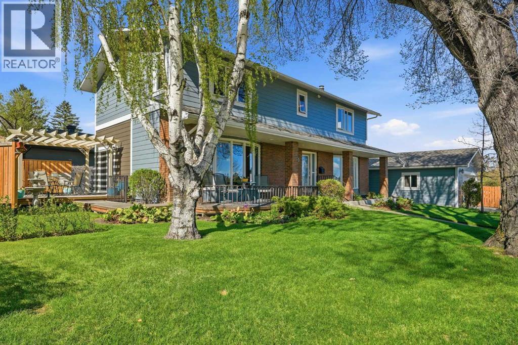 4108 Gatefield Avenue SW, Calgary, Alberta  T3E 4C5 - Photo 3 - A2311873