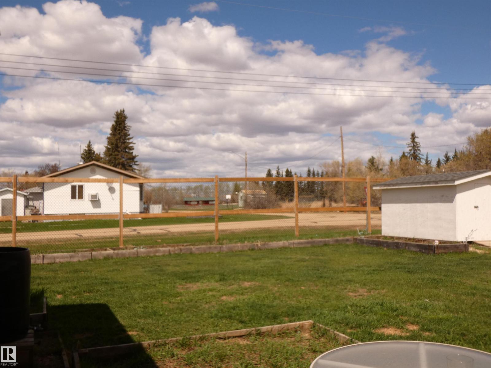4942 49 St, Manola, Alberta  T7N 1A2 - Photo 41 - E4488247