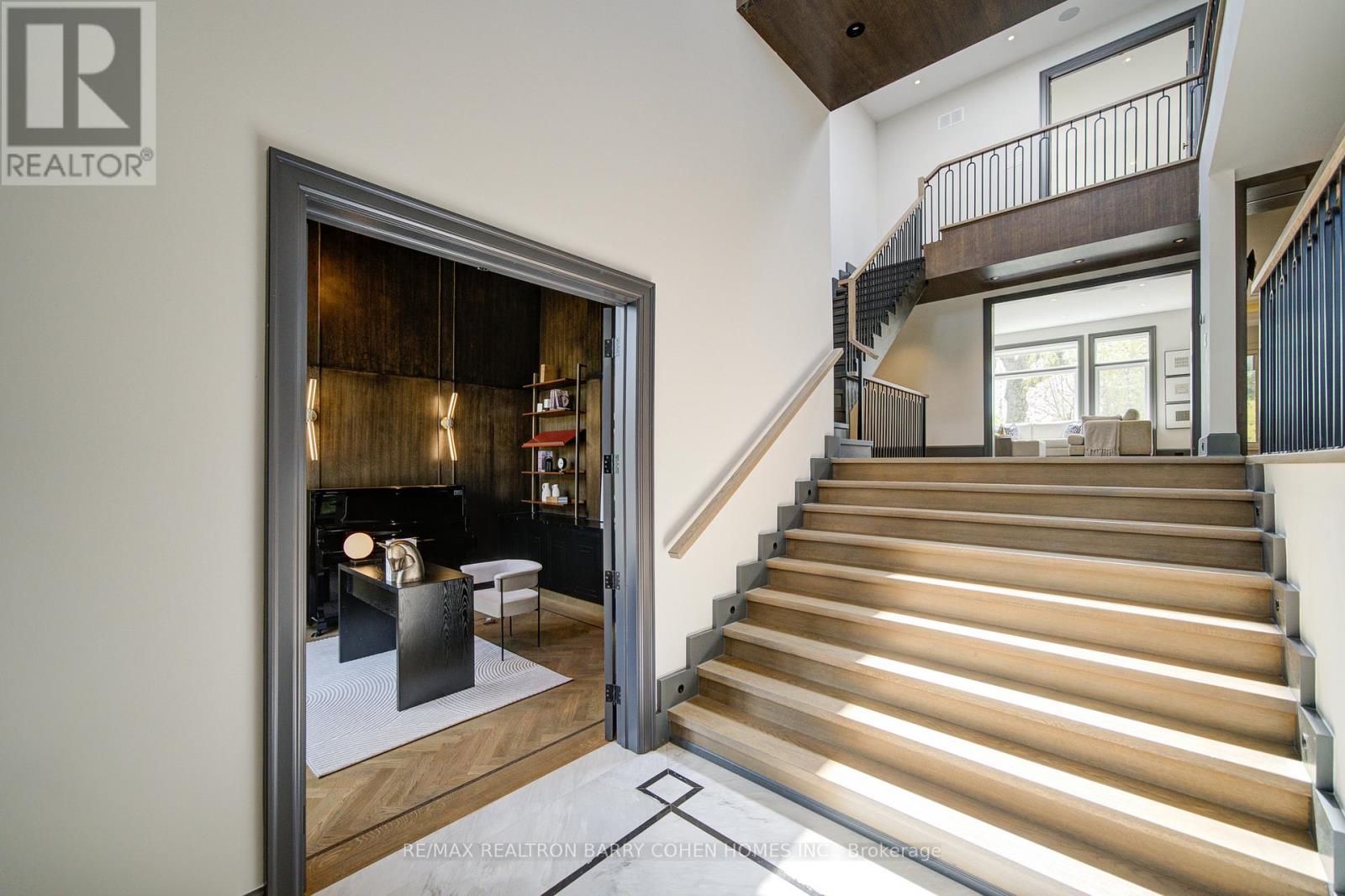 15 Ames Circle, Toronto, Ontario  M3B 3B9 - Photo 3 - C13137894