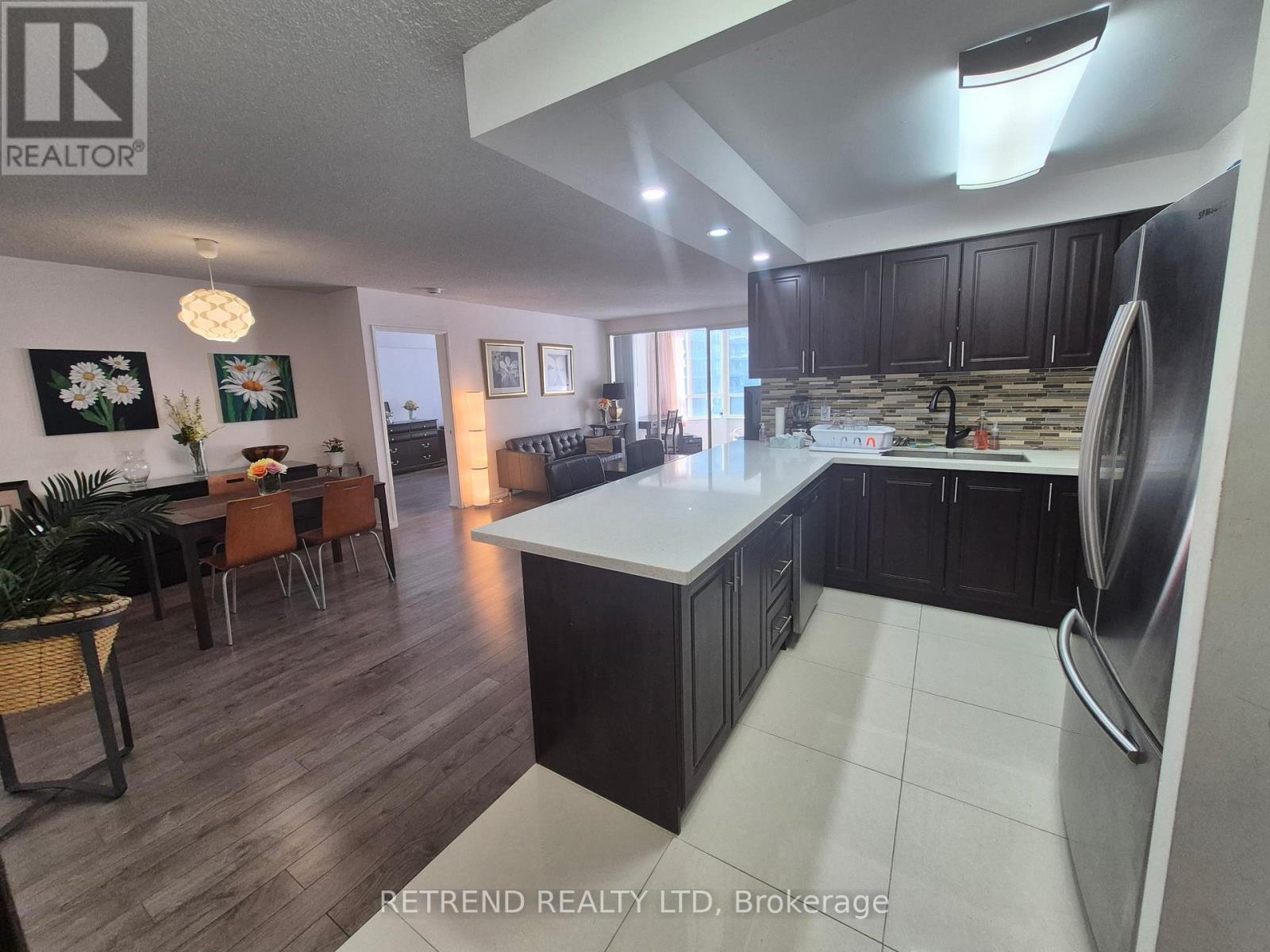 1601 - 30 GREENFIELD AVENUE, Toronto, Ontario