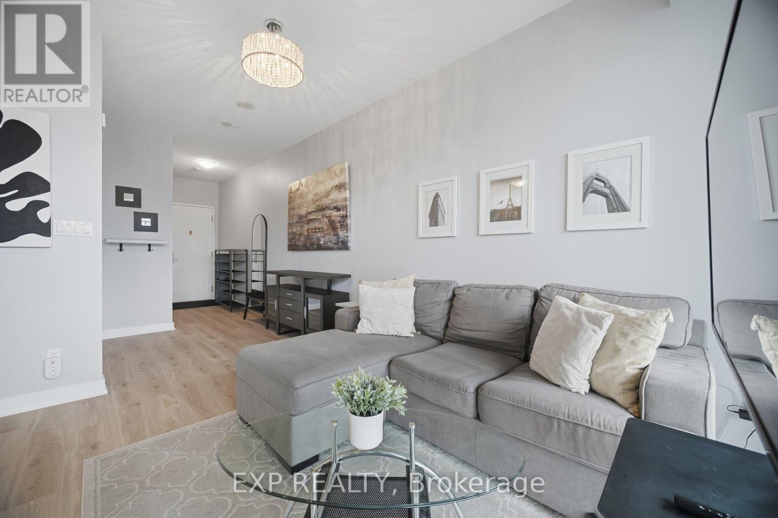 1907 - 126 Simcoe Street, Toronto, Ontario  M5H 4E6 - Photo 11 - C13137904