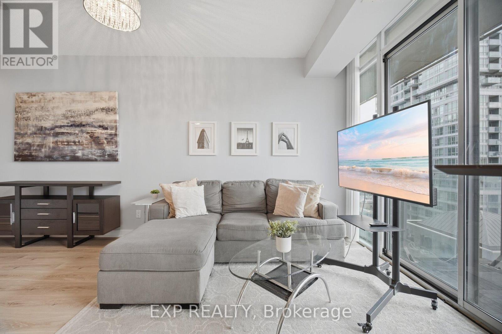 1907 - 126 Simcoe Street, Toronto, Ontario  M5H 4E6 - Photo 12 - C13137904
