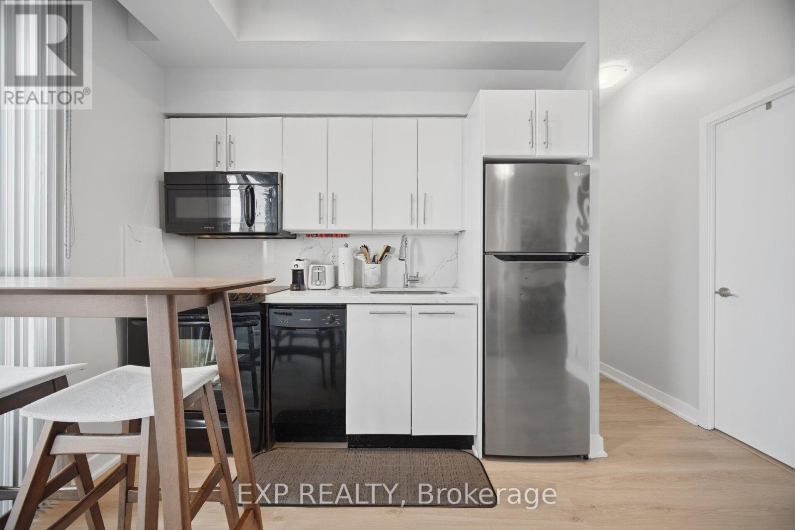 1907 - 126 Simcoe Street, Toronto, Ontario  M5H 4E6 - Photo 18 - C13137904