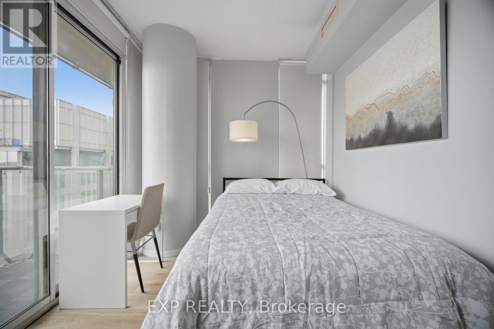 1907 - 126 Simcoe Street, Toronto, Ontario  M5H 4E6 - Photo 24 - C13137904
