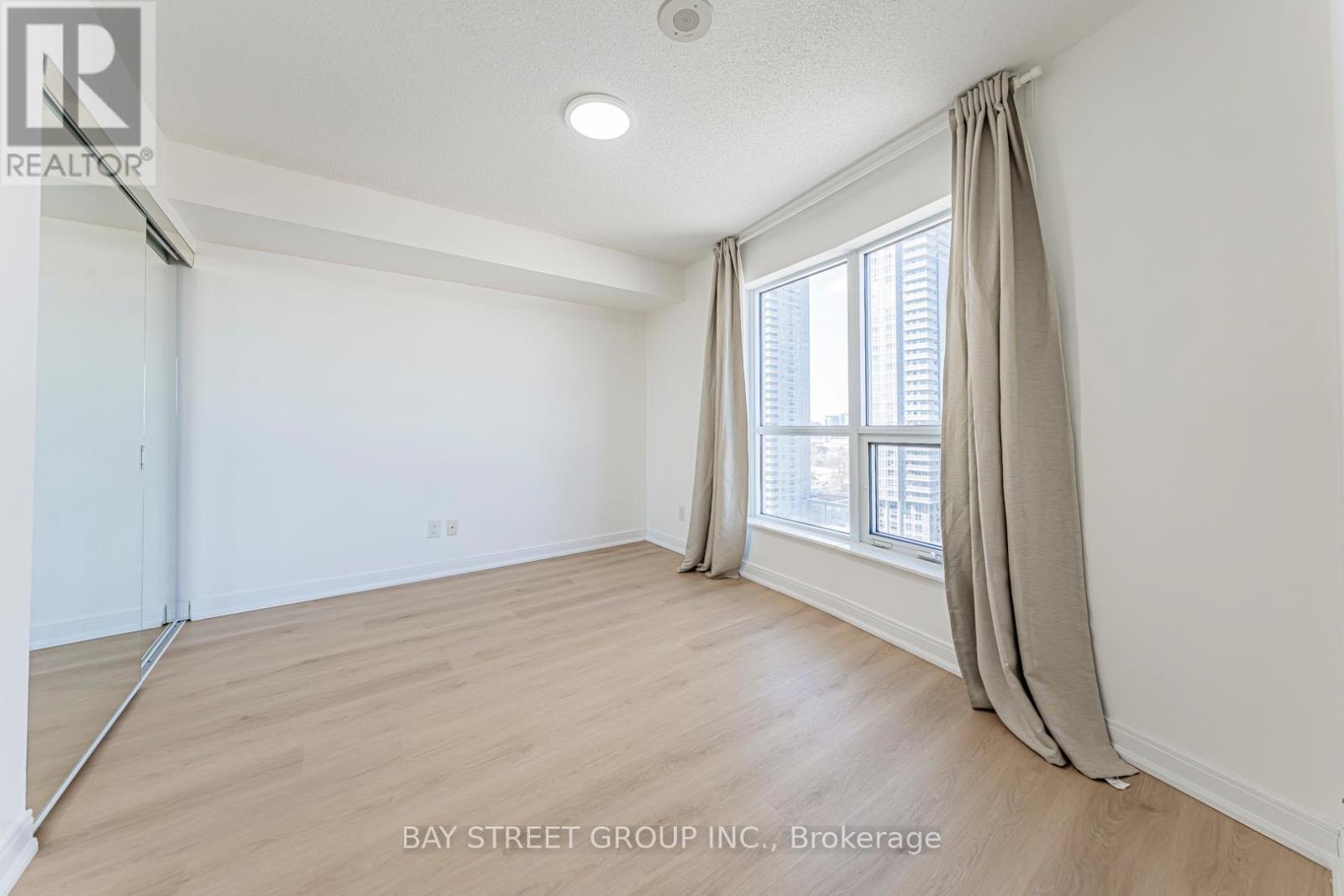 1508 - 151 Village Green Square, Toronto, Ontario  M1S 0K5 - Photo 8 - E13137920