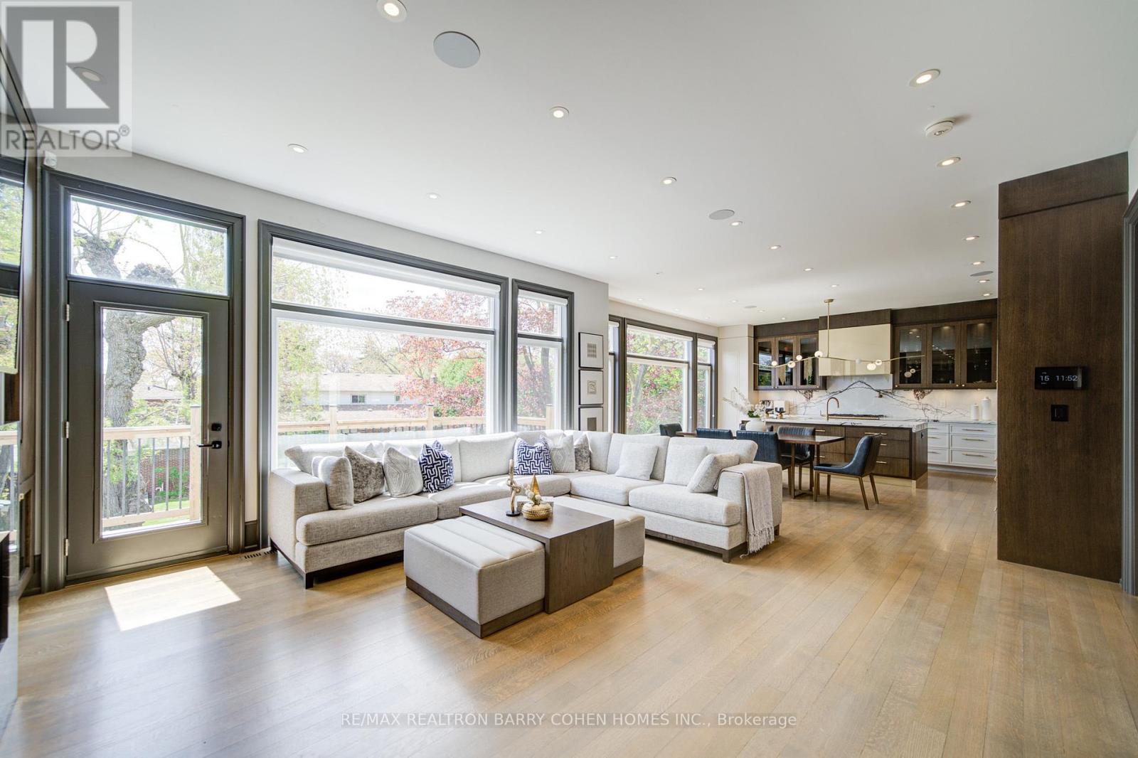 15 Ames Circle, Toronto, Ontario  M3B 3B9 - Photo 14 - C13137894