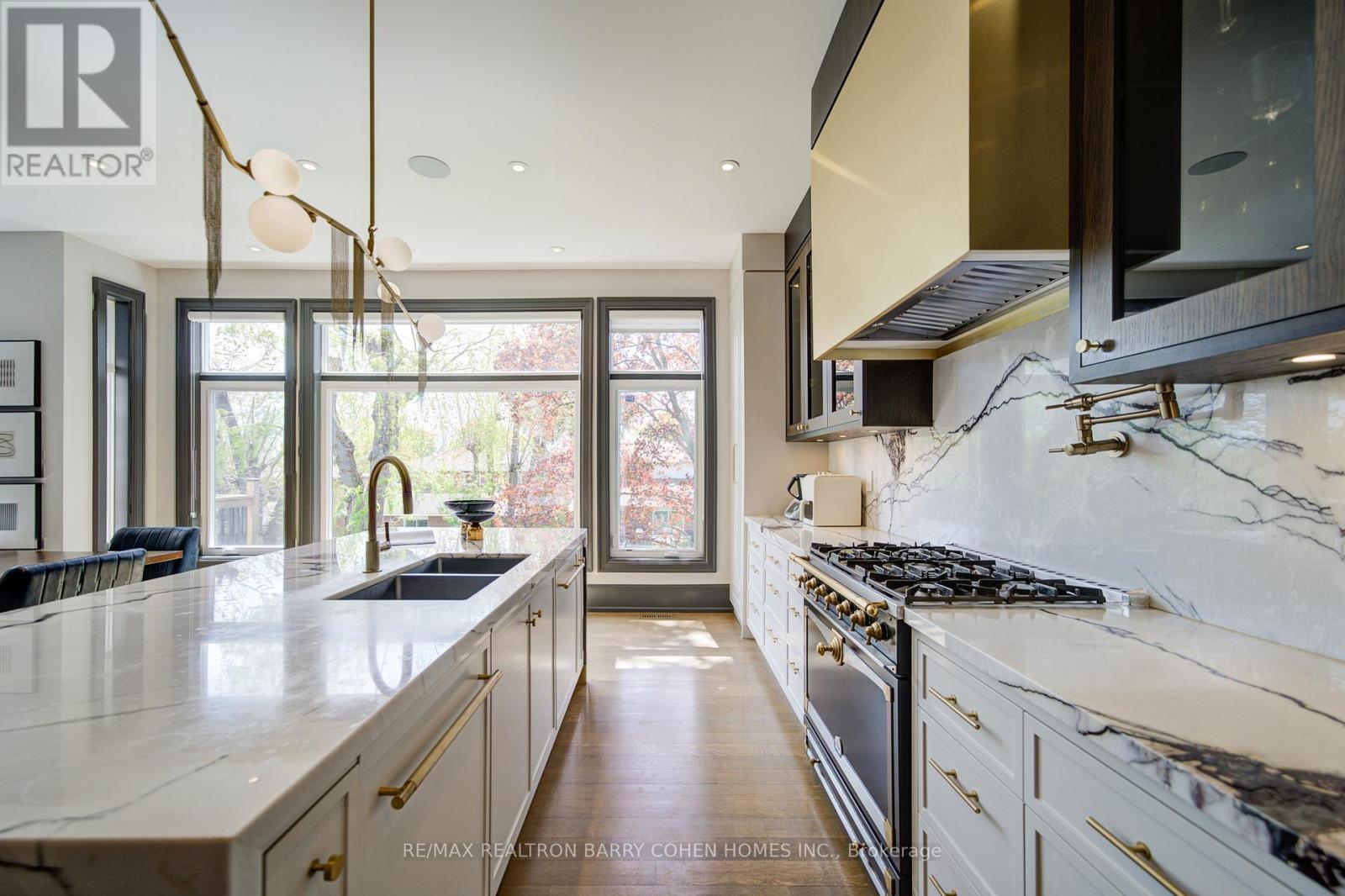 15 Ames Circle, Toronto, Ontario  M3B 3B9 - Photo 19 - C13137894