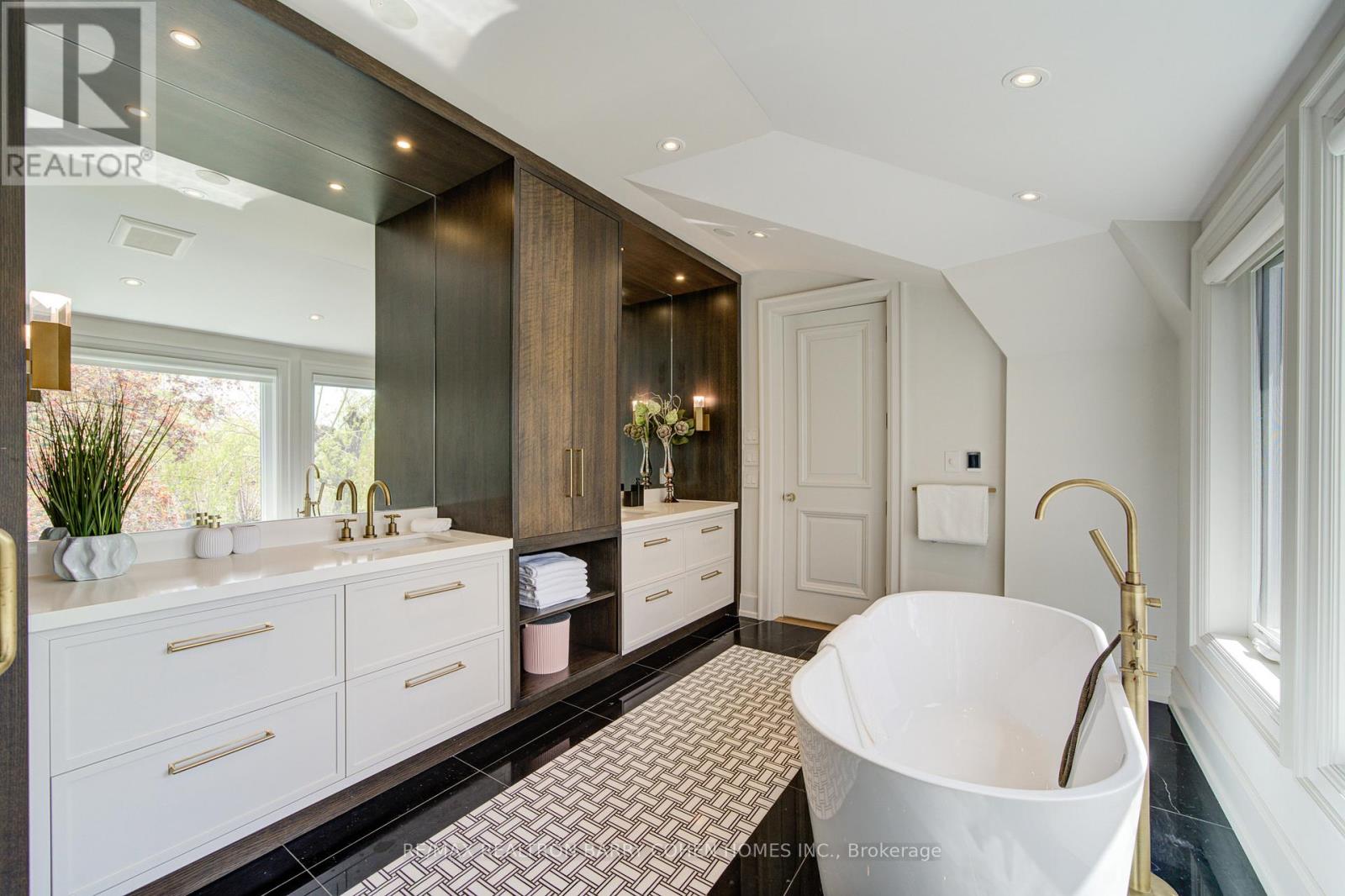 15 Ames Circle, Toronto, Ontario  M3B 3B9 - Photo 30 - C13137894