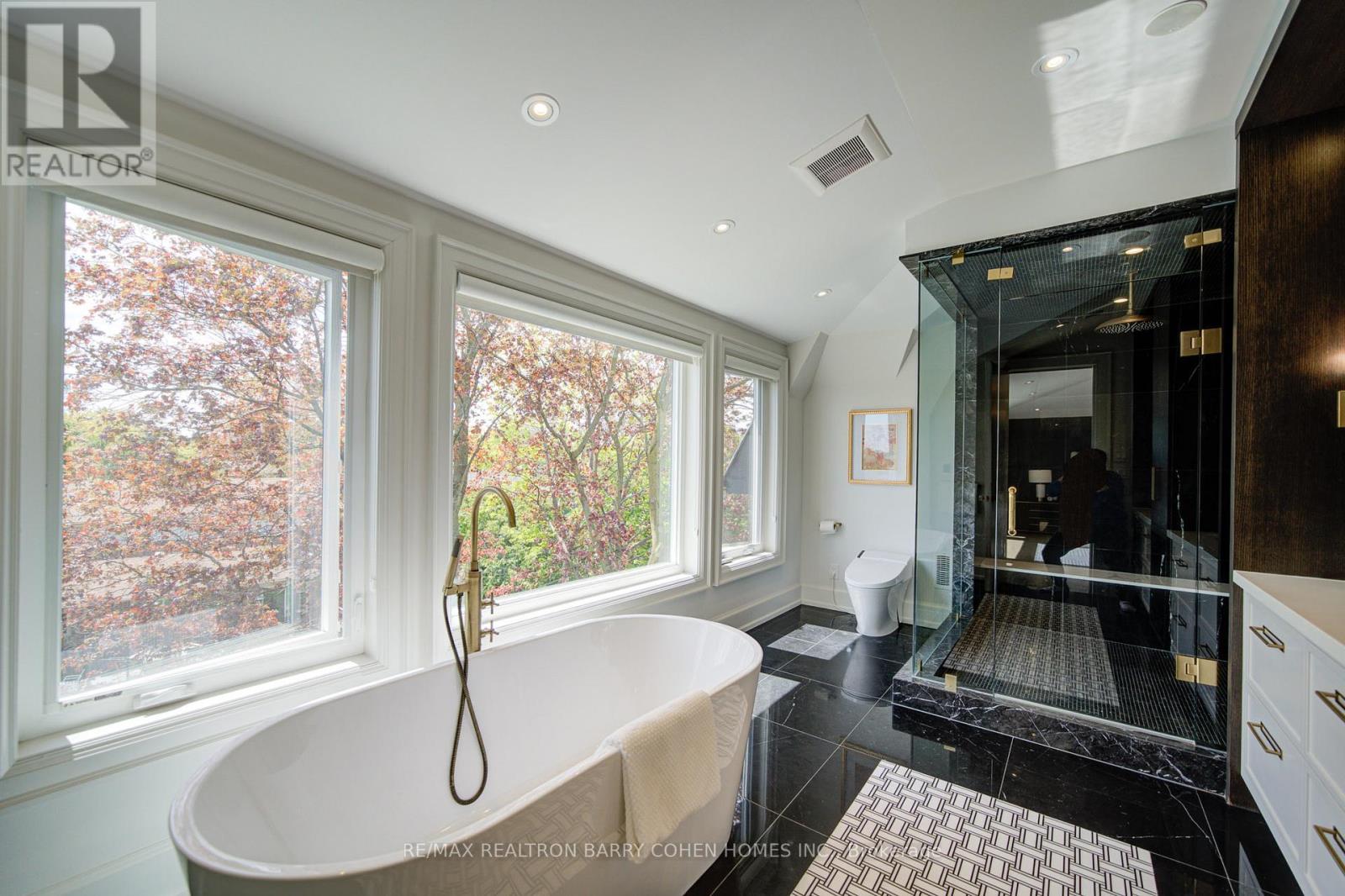 15 Ames Circle, Toronto, Ontario  M3B 3B9 - Photo 29 - C13137894