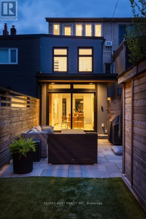 110 Fern Avenue, Toronto, Ontario  M6R 1K3 - Photo 19 - W13128978